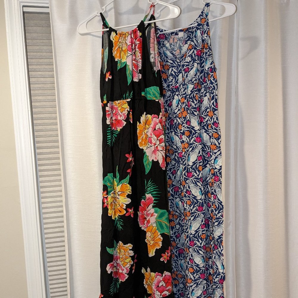 Lot of 2 Old Navy Maternity Floral Halter and Bird Maxi Dress Size S